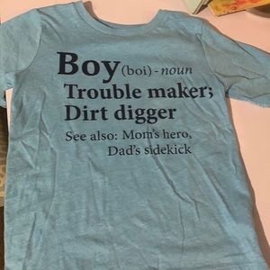 The Childrens Place boys T-shirt size 3t Boy- noun